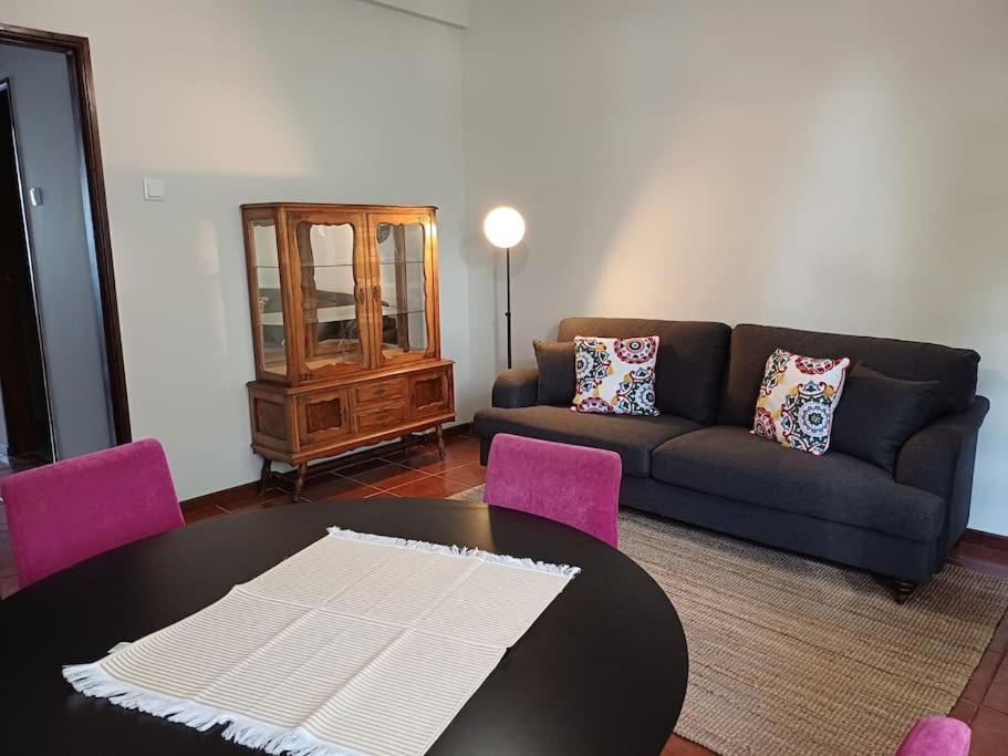 Roomy & Patio - 2 Bedroom Flat Porto Exterior photo