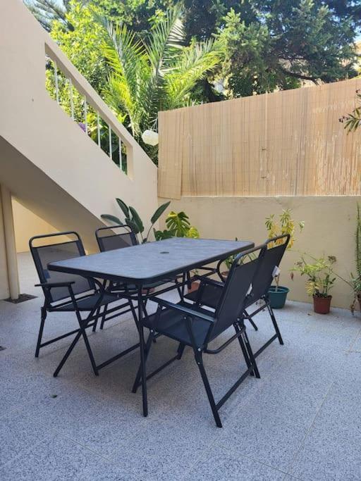 Roomy & Patio - 2 Bedroom Flat Porto Exterior photo